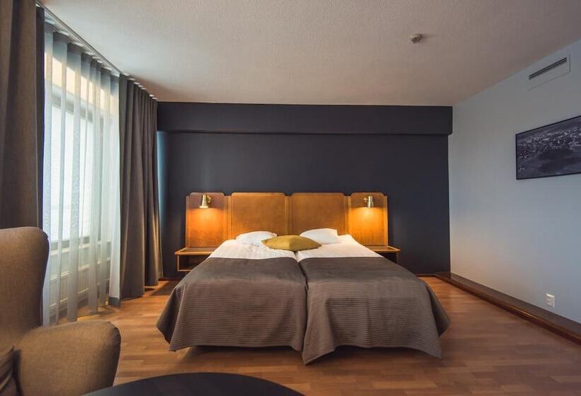 בית מלון כפרי Li Seurahovi