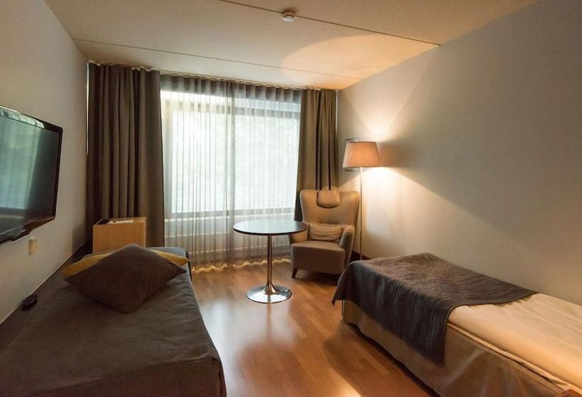 בית מלון כפרי Li Seurahovi