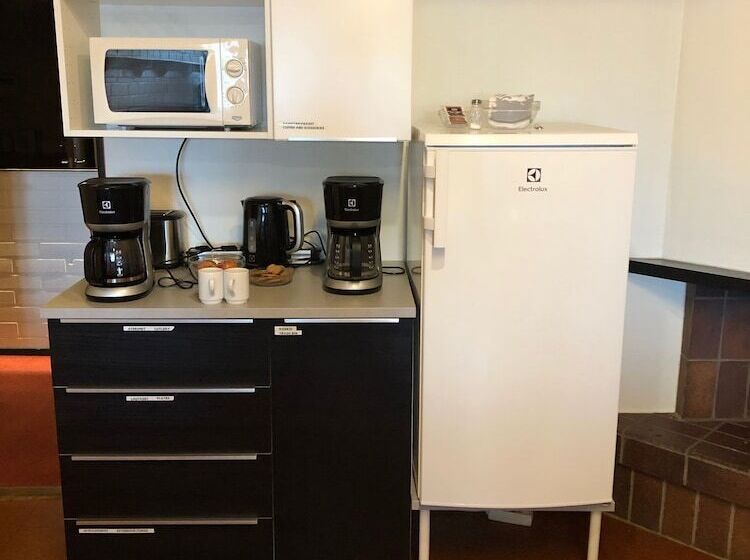 فندق Li Uninen äänekoski