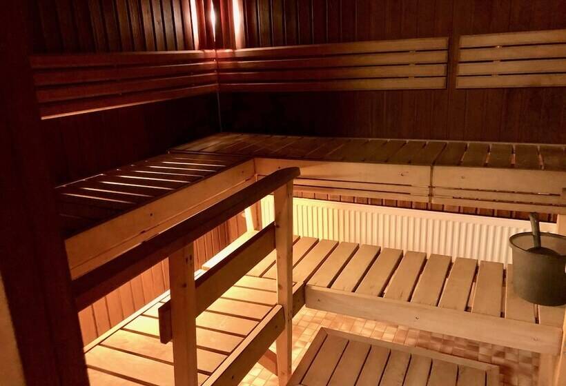 فندق Li Uninen äänekoski