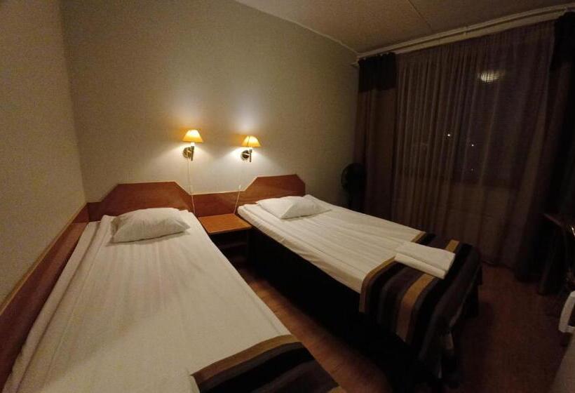 ホテル Mestarin Kievari