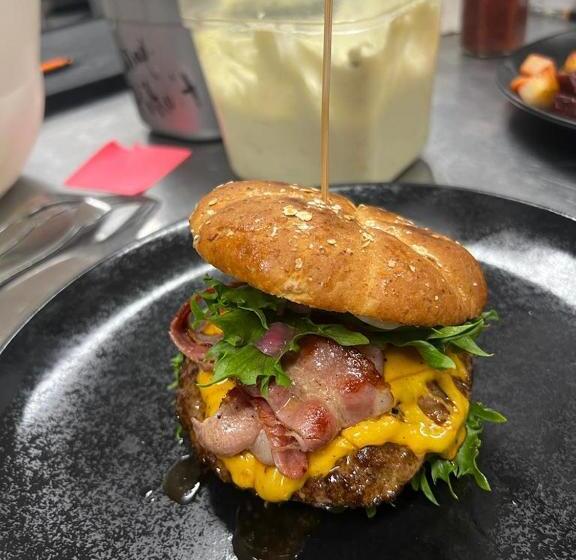 ホテル Mestarin Kievari