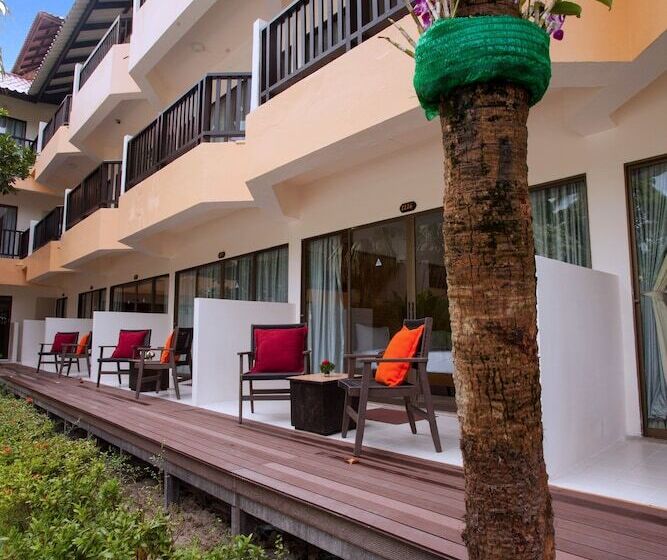 Patong Lodge Hotel   Sha Extra Plus