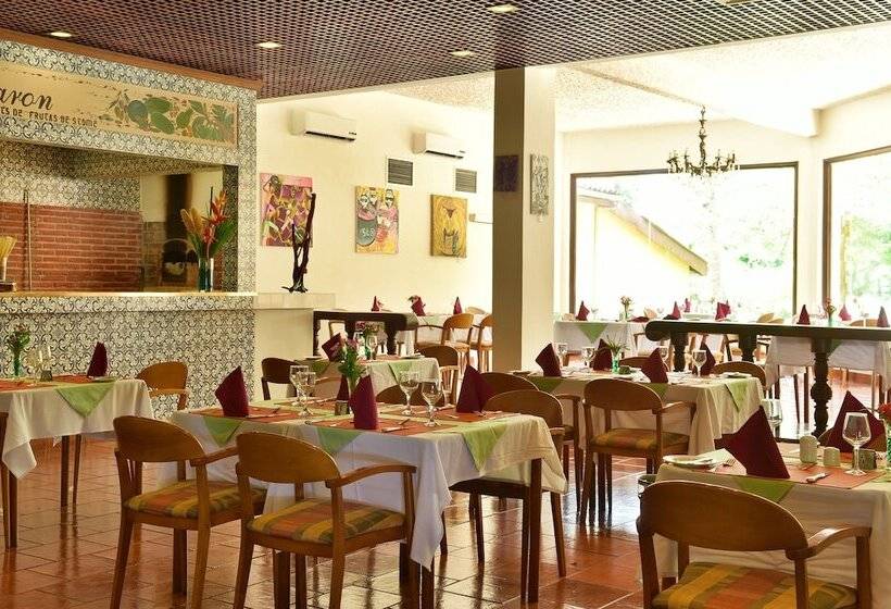 ホテル Pestana Miramar Sao Tome