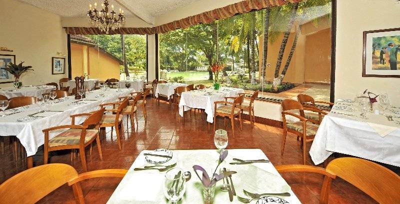 ホテル Pestana Miramar Sao Tome