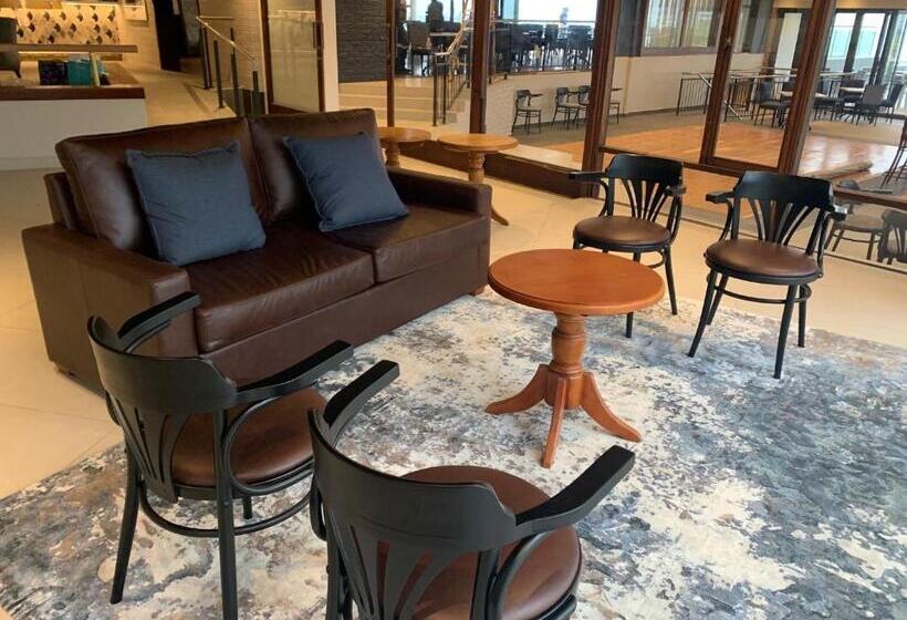 בית מלון כפרי Premier Resort Cutty Sark