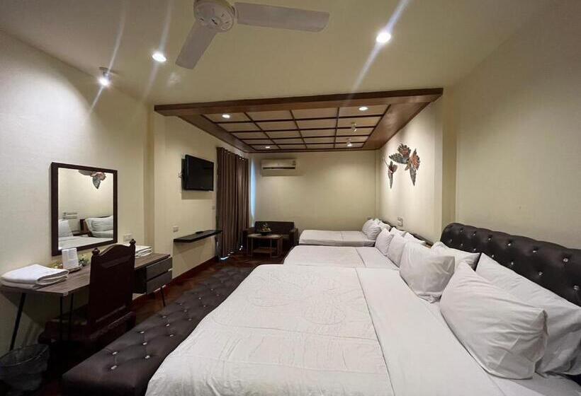 Prince Hotel Chiang Mai