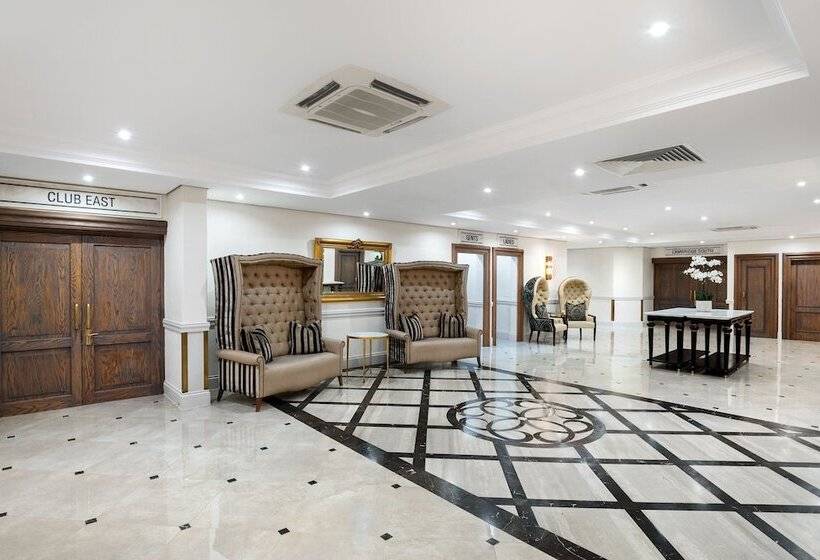 Protea Hotel By Marriott Johannesburg Balalaika Sandton