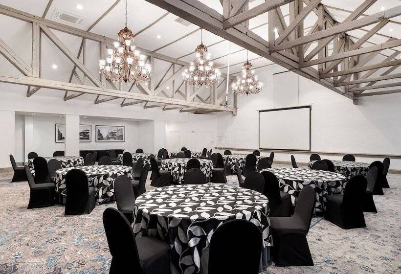 Protea Hotel By Marriott Johannesburg Balalaika Sandton