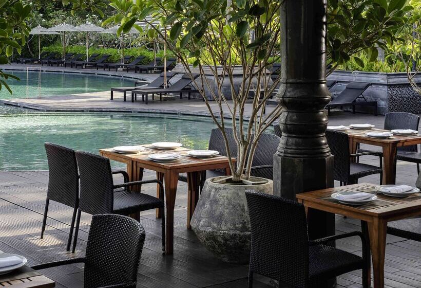 هتل Pullman Phuket Karon Beach Resort