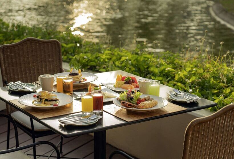 בית מלון כפרי Pullman Phuket Karon Beach Resort