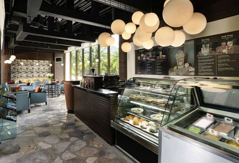 هتل Pullman Phuket Karon Beach Resort
