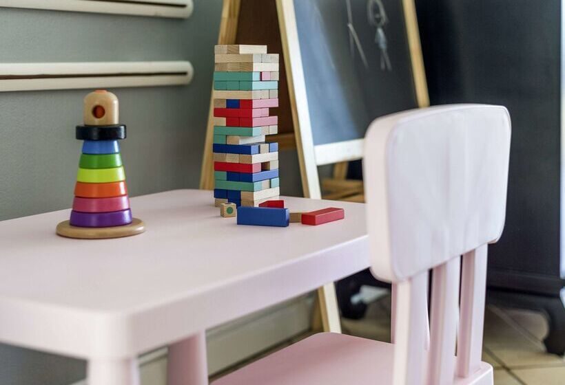 בית מלון כפרי Pullman Phuket Karon Beach Resort