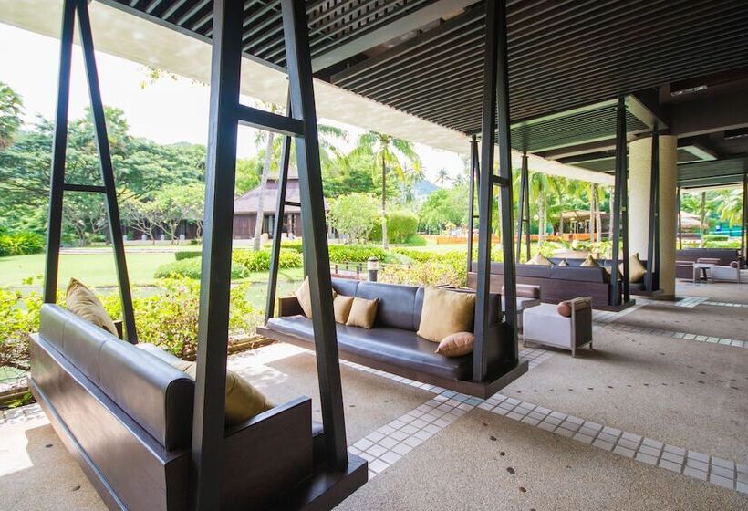 בית מלון כפרי Pullman Phuket Karon Beach Resort