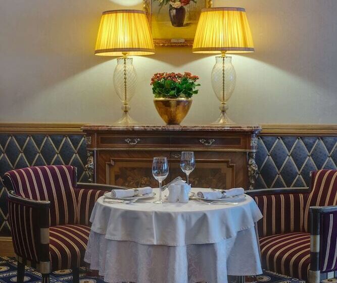 Radisson Collection Hotel, Moscow