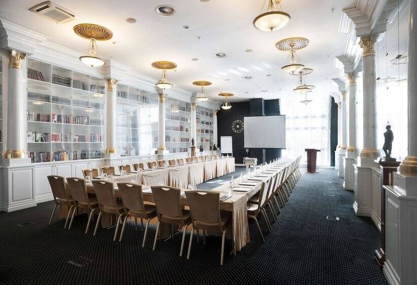 Radisson Collection Hotel, Moscow