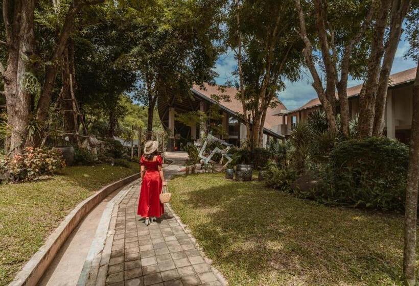 호텔 River Kwai Village