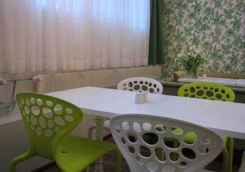 ホテル Rivoli Jardin