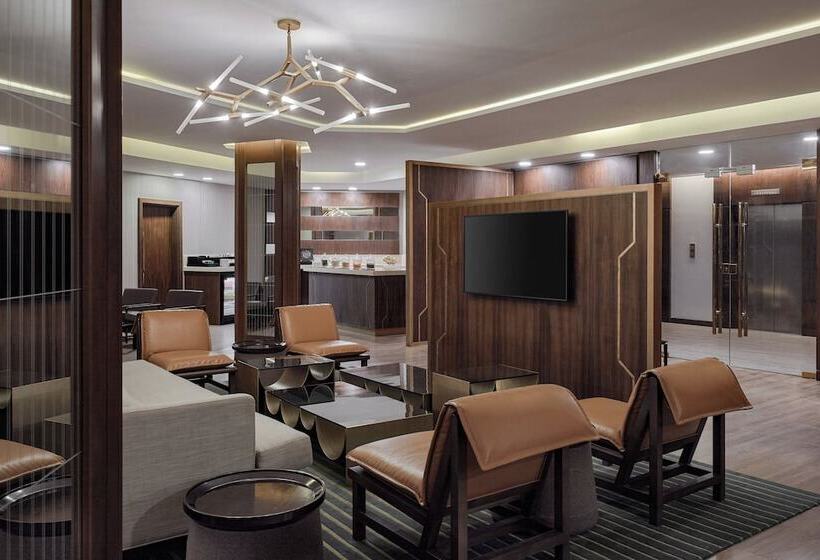 Отель Riyadh Airport Marriott