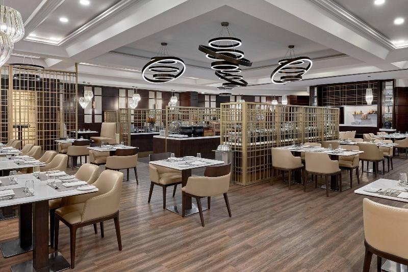 Отель Riyadh Airport Marriott