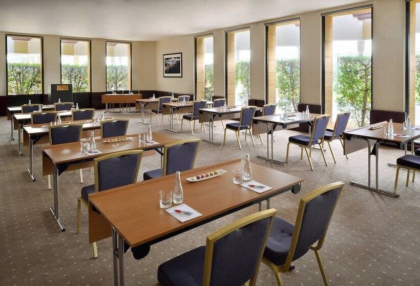 בית מלון כפרי Riyadh Marriott