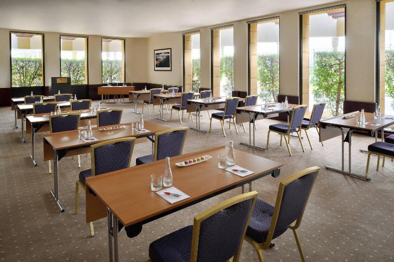 בית מלון כפרי Riyadh Marriott