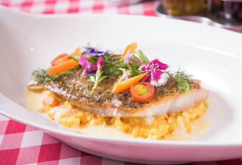 Royal Orchid Sheraton Riverside Hotel Bangkok