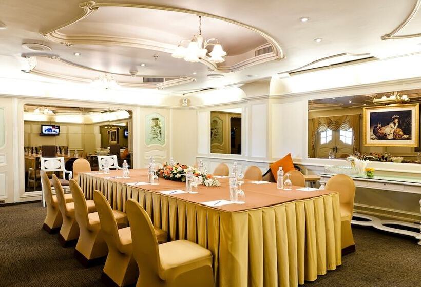 هتل Royal Princess Larn Luang Sha Extra Plus