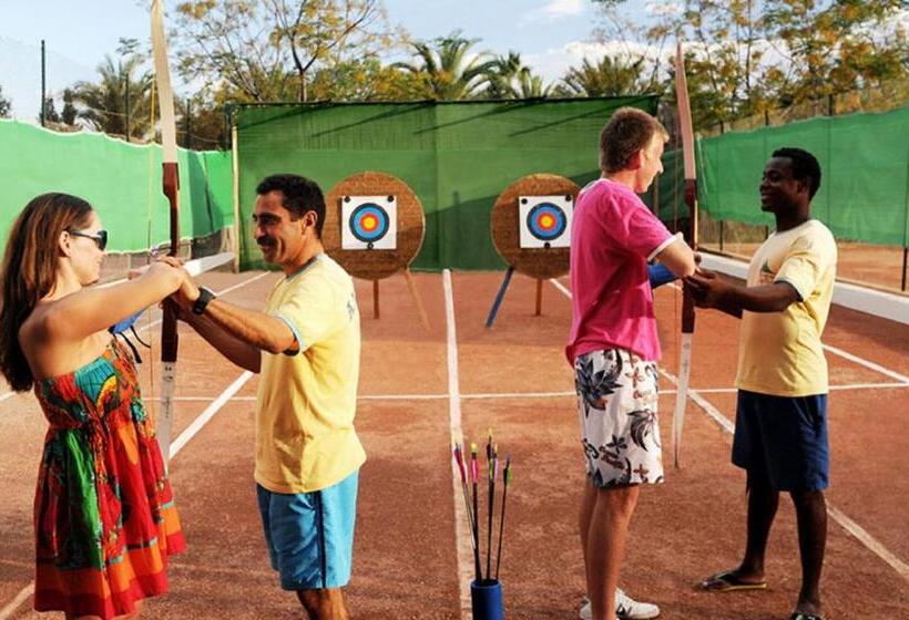 בית מלון כפרי Sahara Beach Aquapark