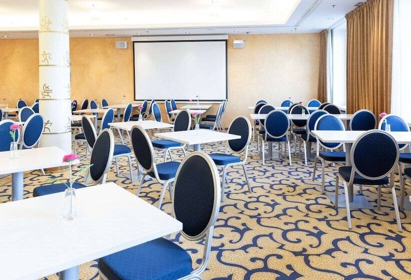 Отель Scandic Atlas