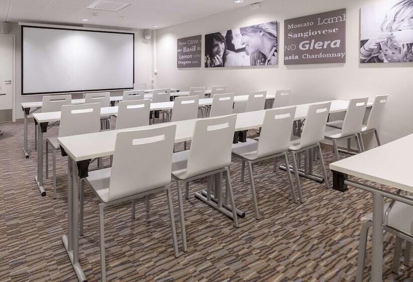 Отель Scandic Hyvinkaa