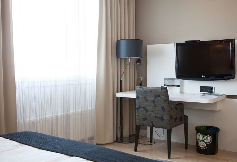 Отель Scandic Julia