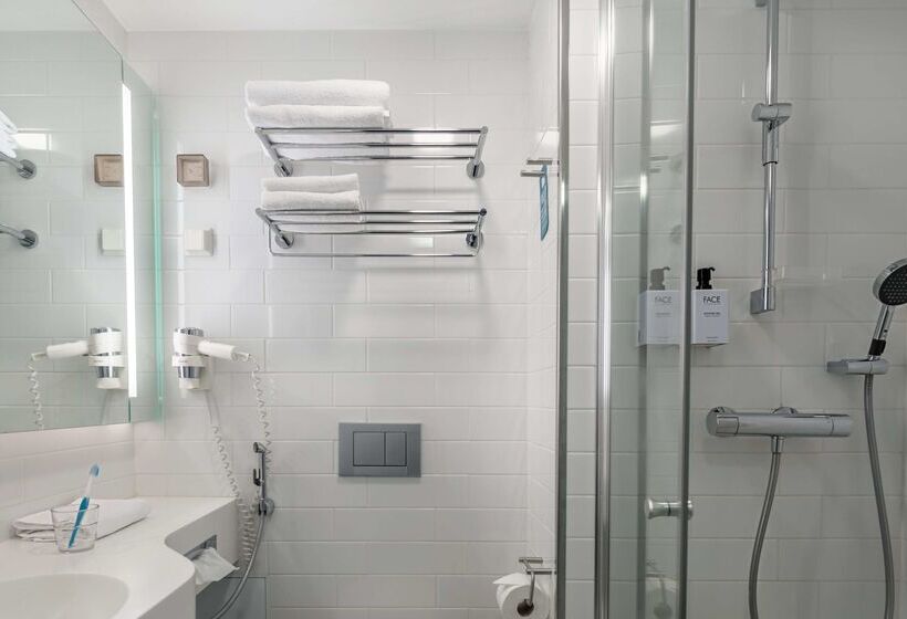 Отель Scandic Julia