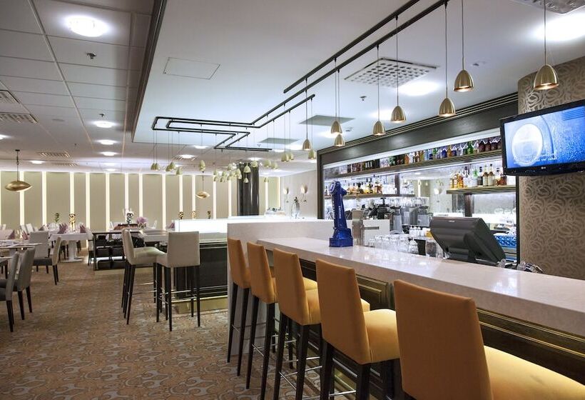 Отель Scandic Julia