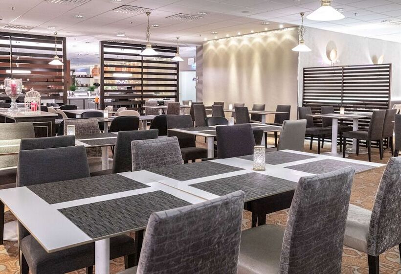 Отель Scandic Julia