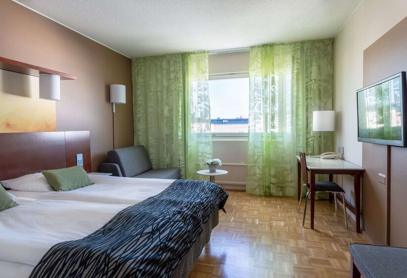 בית מלון כפרי Scandic Jyväskylä City