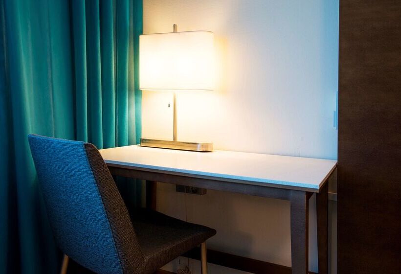 호텔 Scandic Oulu Station