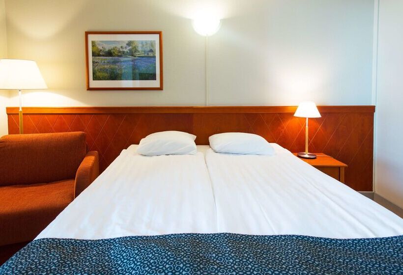 酒店 Scandic Waskia