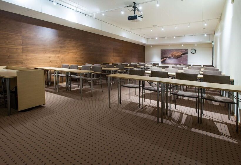 酒店 Scandic Waskia