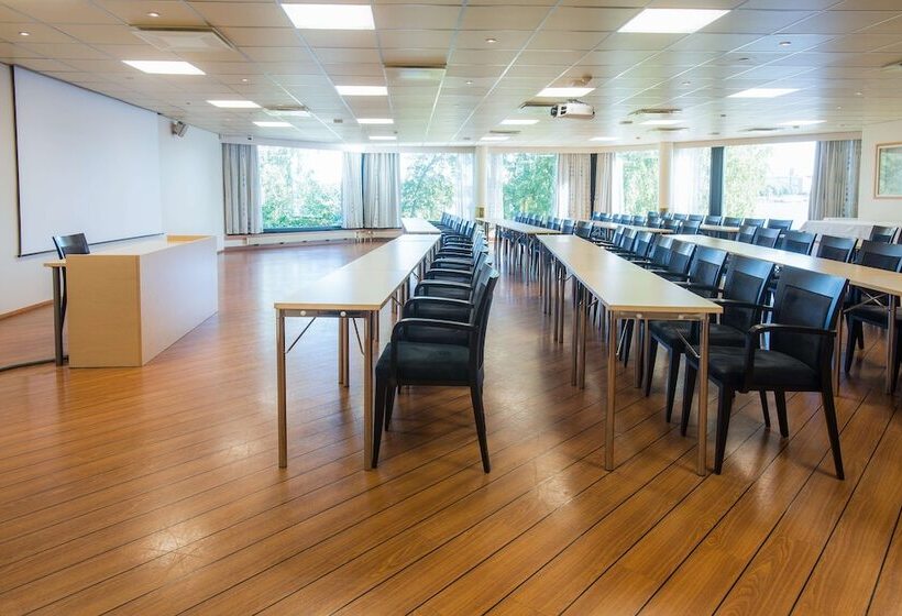 酒店 Scandic Waskia