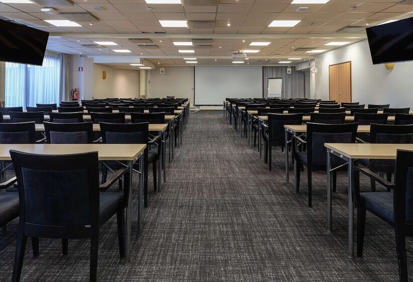 酒店 Scandic Waskia