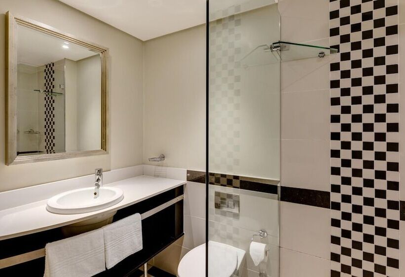 בית מלון כפרי Southern Sun The Marine