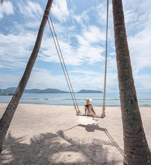 호텔 Thavorn Beach Village Resort & Spa Phuket