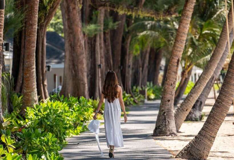 酒店 Thavorn Beach Village Resort & Spa Phuket