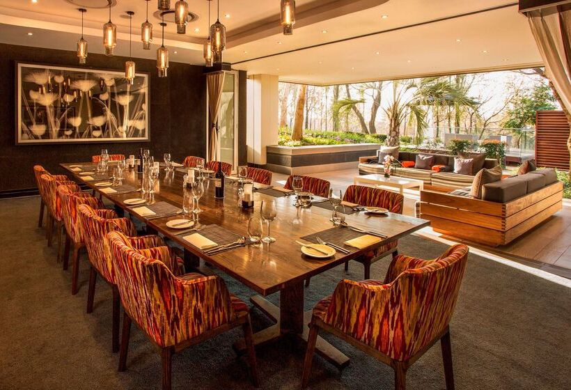 The Maslow Hotel, Sandton