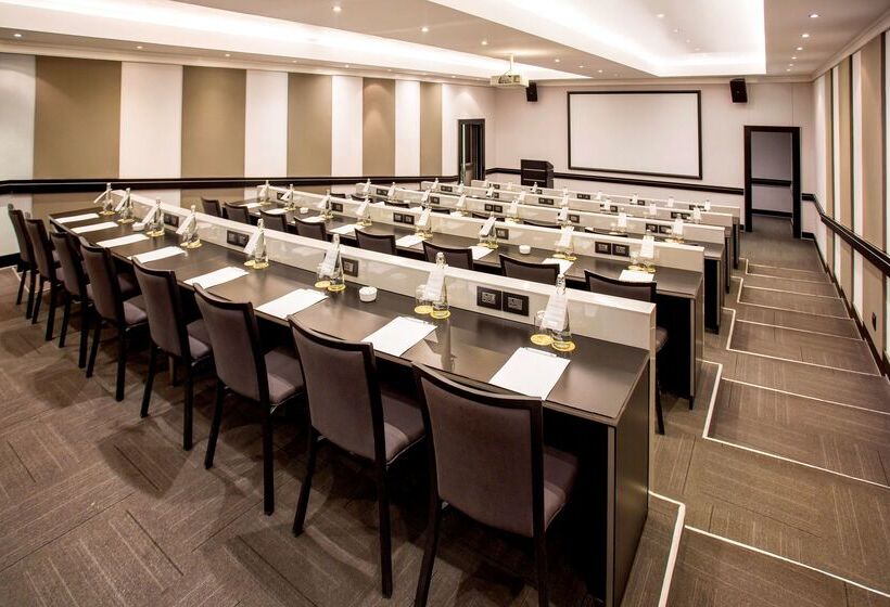 The Maslow Hotel, Sandton