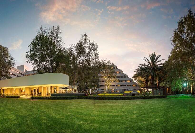 The Maslow Hotel, Sandton