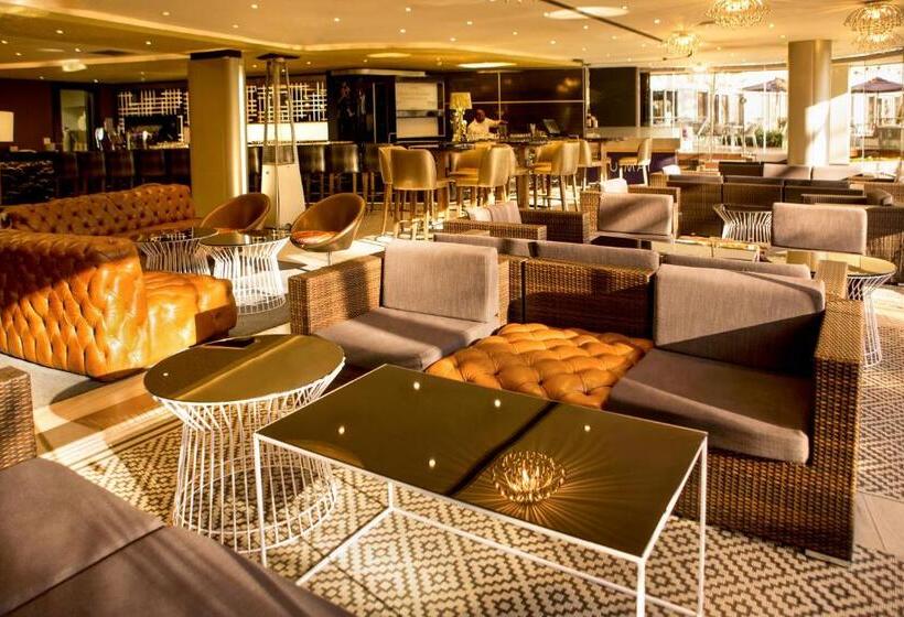 The Maslow Hotel, Sandton