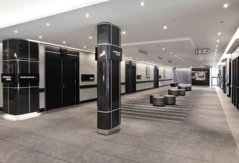 The Maslow Hotel, Sandton