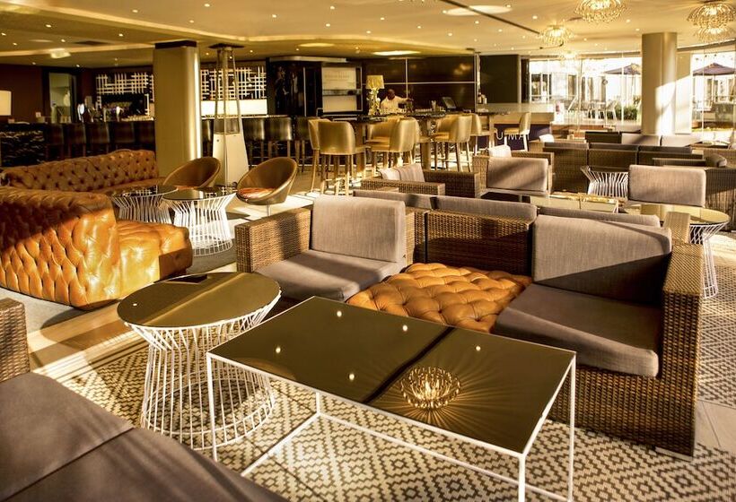 The Maslow Hotel, Sandton